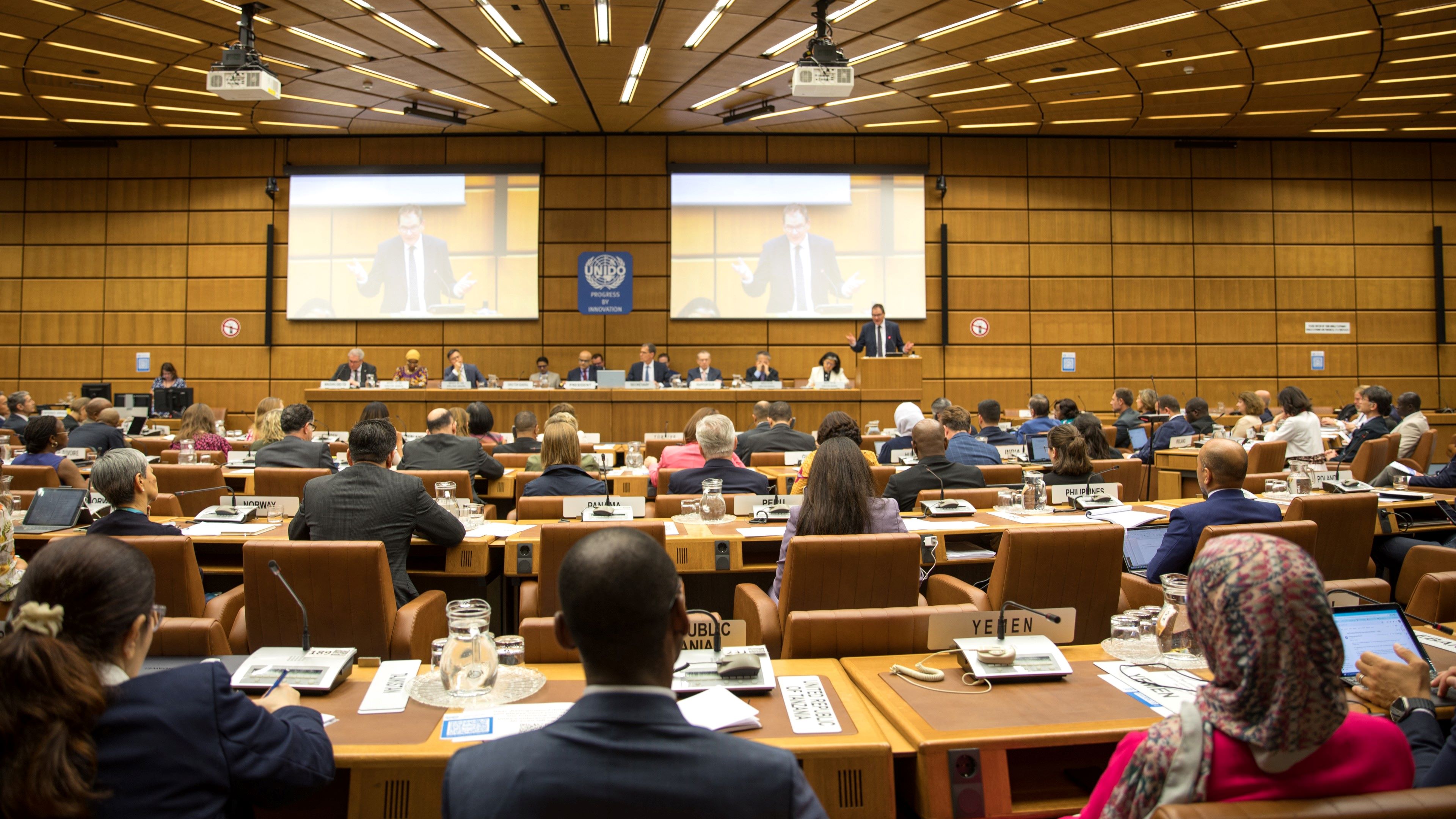 联合国工业发展组织咨商地位